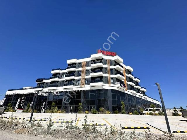Polat Lıve Emlak'tan Kapalı Otoparklı Sıfır 1+1