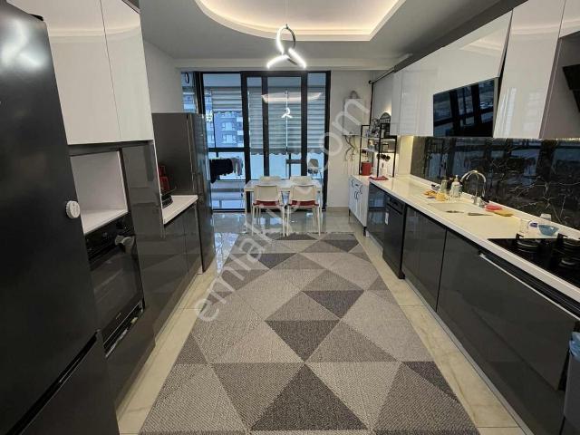 Polat Live Emlak'tan Cumhuriyet Mah Ultra Lüks 4+1 Kiralık Daire