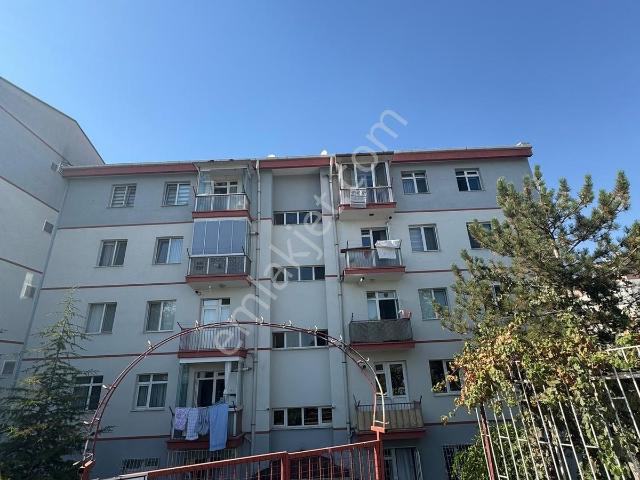 Polat Live'dan Demiröz Sitesinde Kiralık Ara Kat 3+1