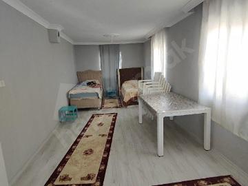 POLATLIYA 20KM. MESAFEDE 1550M ARSADA 2+1120M YENİ BİNA, EŞYALI OLARAK SATILIKTIR