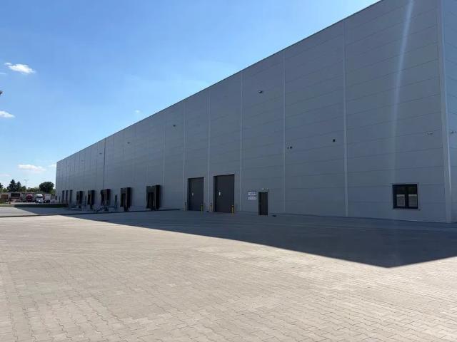 Polecam magazyn 4611 m² z dokami i placem w Wyszkowie