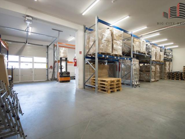 Polecam nowoczesną halę magazynowo produkcyjną 416 m² w Marysinie
