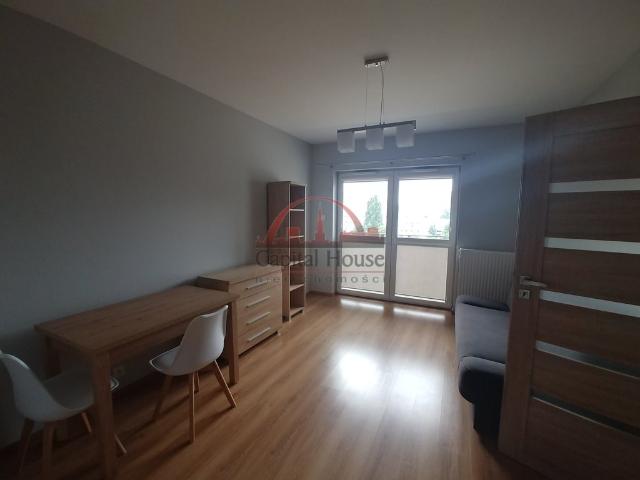 Nowoczesne 33 m² mieszkanie z balkonem garaż w Pradze Południe