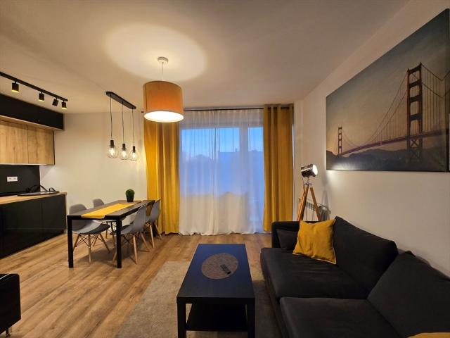 Polecam nowoczesne 45 m² mieszkanie z balkonem w centrum Zduńskiej Woli