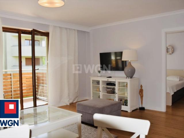 Na wynajem nowoczesny apartament 49 m² w Ustce z windą
