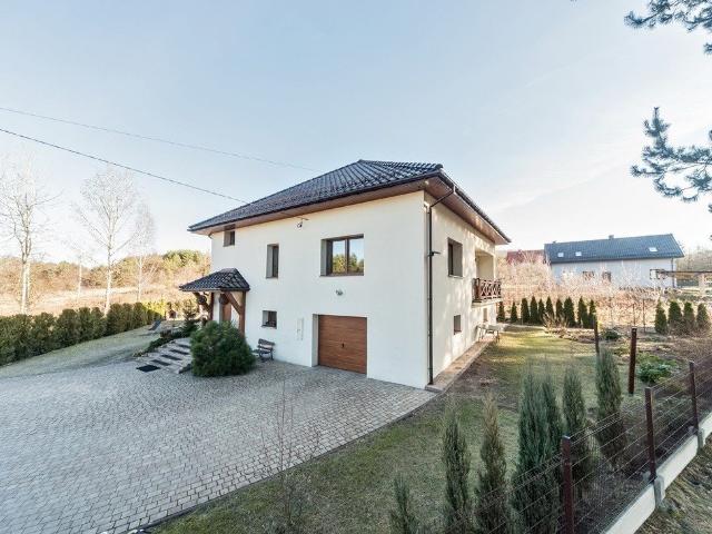 Polecam nowoczesny dom 265 m² z ogrodem i garażem