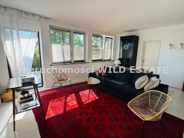 Polecam nowoczesny dom 304 m² z trzema apartamentami w Polańczyku