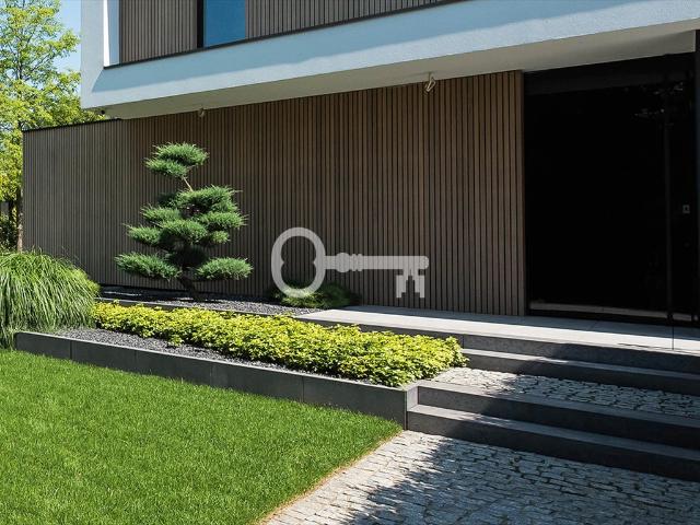 Polecam nowoczesny dom 468 m² z garażem na 6 aut w Krakowie