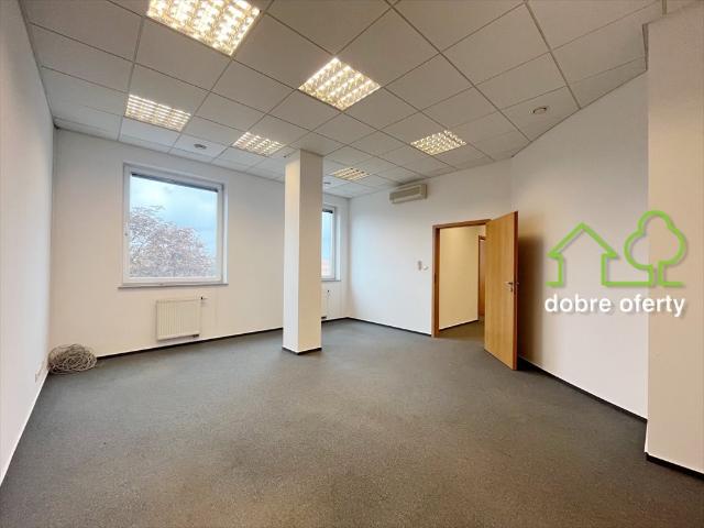 Przestronny lokal 102 m² z recepcją w Warszawie polecam