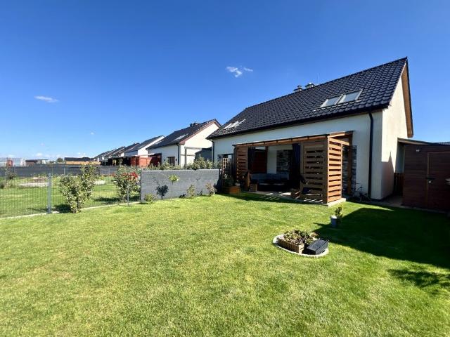 Polecam nowoczesny smart dom 86 m² z ogrodem w Żarowie