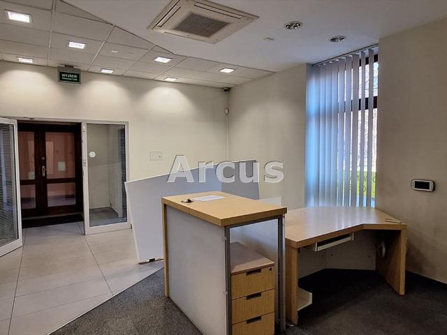Polecam atrakcyjny lokal 150 m² w centrum Tarnowa