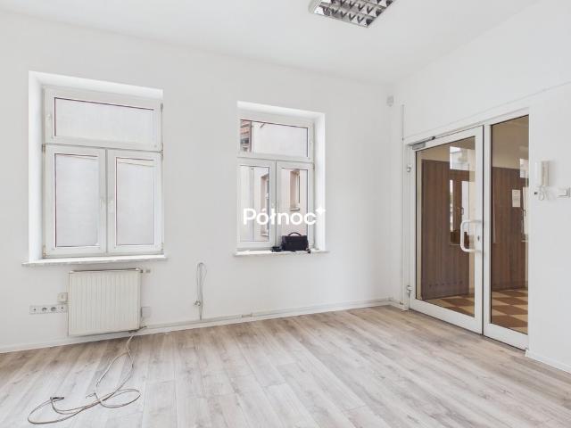Polecam atrakcyjny lokal 88 m² na al. Chopina we Włocławku