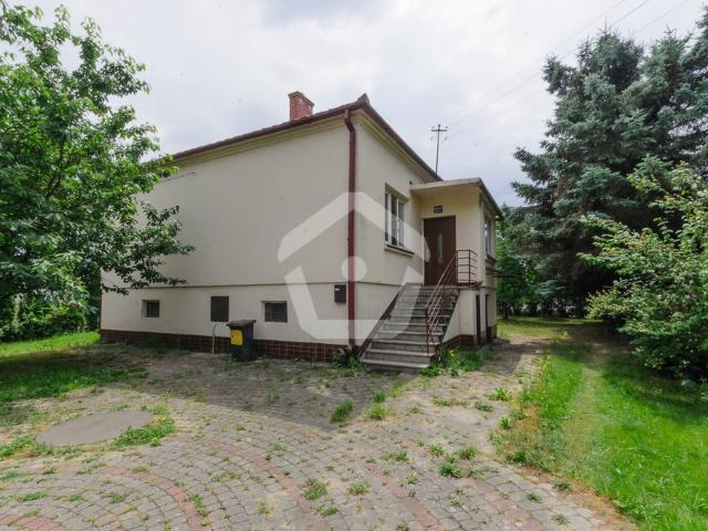 Polecam dom 150 m² z garażem i 5 pokojami w Rzeszowie