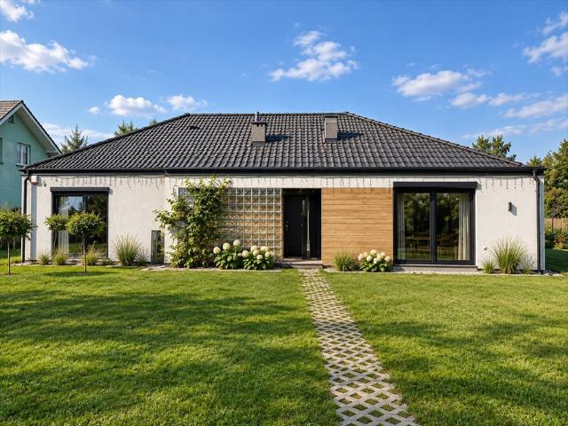 Polecam dom 165 m² z dużą działką 1070 m² w Sarnowie