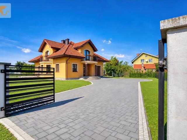 Polecam dom 168 m² w Wokowicach z dużą działką i blisko szkoły