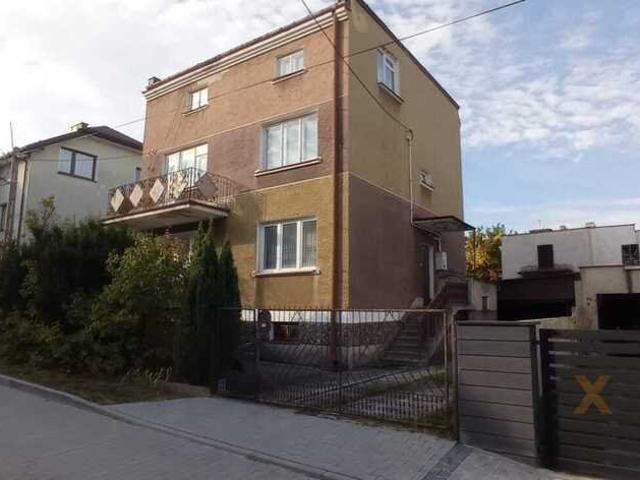 Polecam dom 180 m² z potencjałem na spokojnym osiedlu