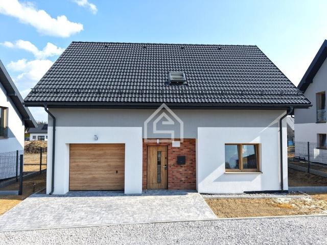 Polecam dom wolnostojący 138 m² z ogródkiem i podłogowym ogrzewaniem