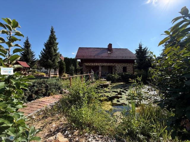 Polecam dom z dwoma niezależnymi budynkami 162 m² w Włoszczowie