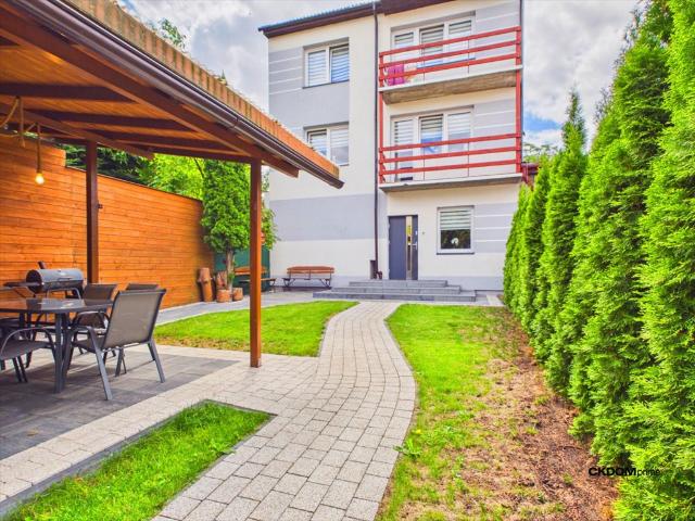Polecam dom z dochodowym warsztatem 160 m² w Radomiu