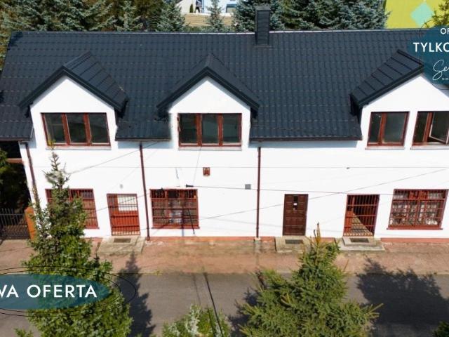 Polecam dom z lokalami usługowymi i mieszkaniem 200 m² w Krośniewicach