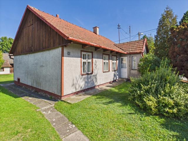 Polecam drewniany dom z historią 70 m² na dużej działce w Borek