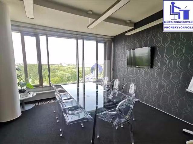 Polecam eleganckie biuro 18 m² na Śródmieściu z dostępem 24/7