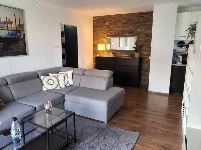 Zapraszam do obejrzenia funkcjonalnego 47 m² z 2 balkonami i garażem