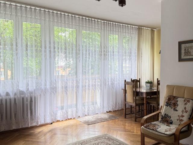 Polecam funkcjonalne 2 pokojowe mieszkanie 46,46 m² z balkonem w Łodzi
