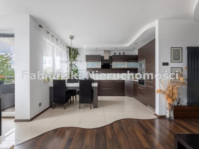 Polecam funkcjonalne 3 pokojowe mieszkanie 58 m² z balkonem i 2 miejscami parkingowymi