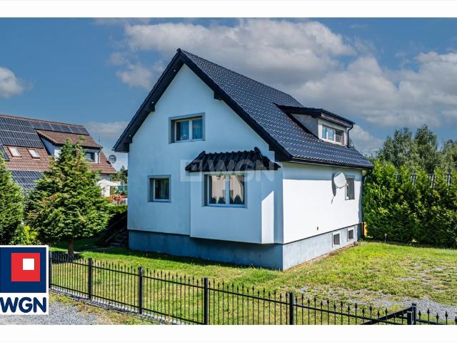 Polecam funkcjonalny dom 120 m² z dwoma niezależnymi mieszkaniami