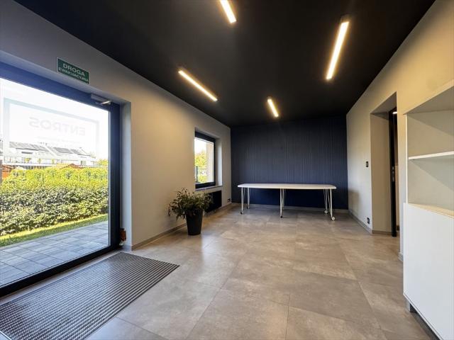 Polecam funkcjonalny lokal biurowo usługowy 81 m² w Rzeszowie