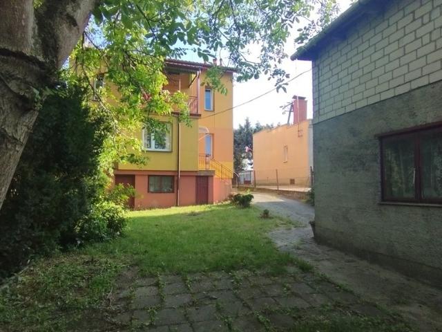 Polecam inwestycyjny dom z 4 wynajętymi kawalerkami w Przasnyszu
