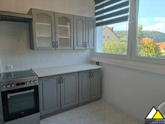 Jasne 2 pokojowe mieszkanie 44,6 m² w Świeradowie Zdroju polecam!