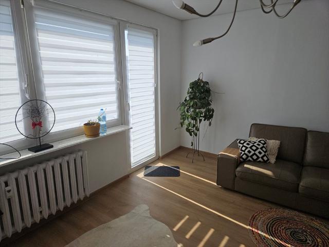 Polecam jasne 2 pokojowe mieszkanie 44,7 m² z dużym balkonem