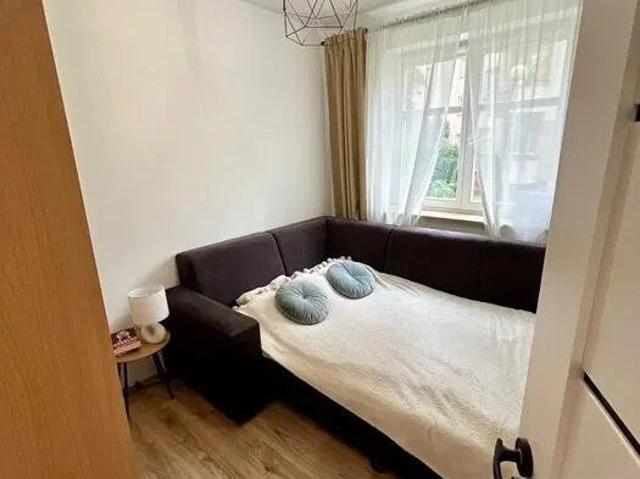 Polecam jasne 3 pokojowe mieszkanie 44 m² z garażem i komórką