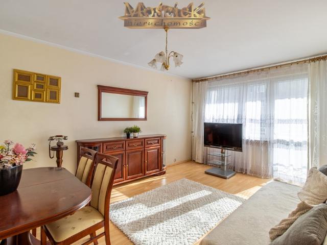 Polecam jasne 3 pokojowe mieszkanie 56 m² z pięknym widokiem na Ursynów