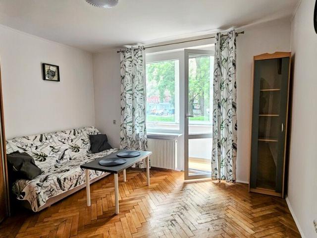 Polecam kawalerkę 21 m² z dużą loggią, blisko dworca Główny