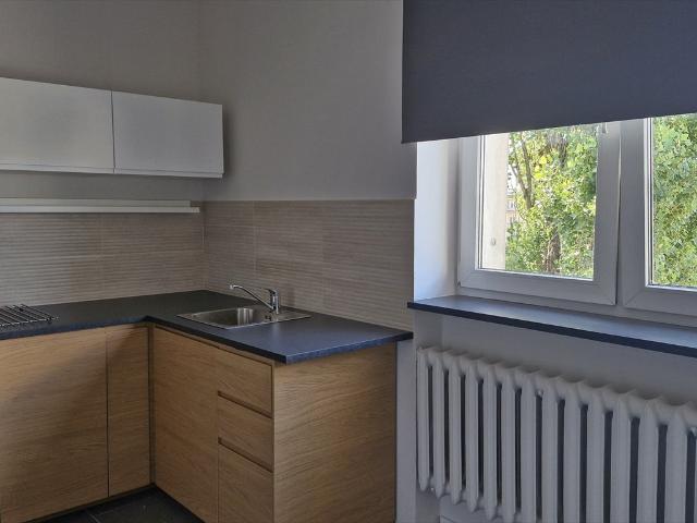 Polecam kawalerkę 41 m² po remoncie z widokiem na Plac Hallera