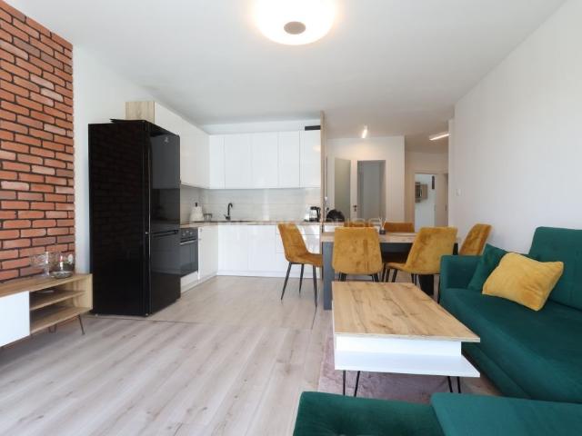 Polecam komfortowe 4 pokojowe mieszkanie 70,49 m² z balkonem i miejscem postojowym