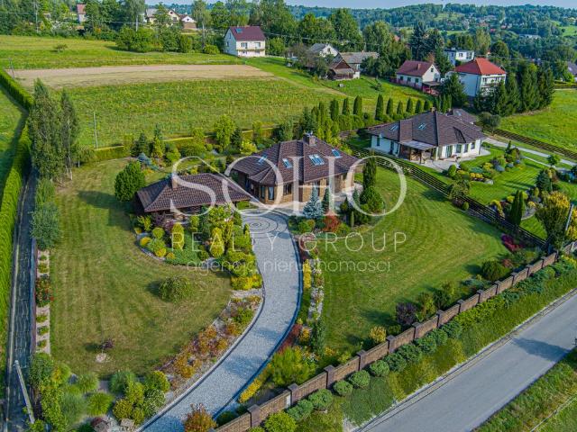 Polecam komfortowy dom 120 m² z ogrodem i garażem w Koźmice Wielkie