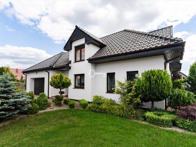Polecam komfortowy dom 242 m² z ogrodem zimowym i jacuzzi