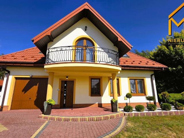 Polecam komfortowy dom 286 m² w Nowej Jastrząbce