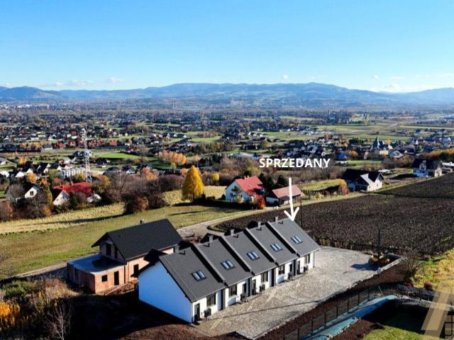 Polecam luksusowe domy w Biczycach Dolnych z widokiem na Nowy Sącz