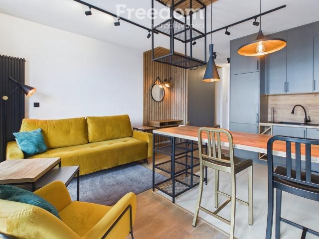Loftowa kawalerka 32 m² z balkonem panoramiczny widok