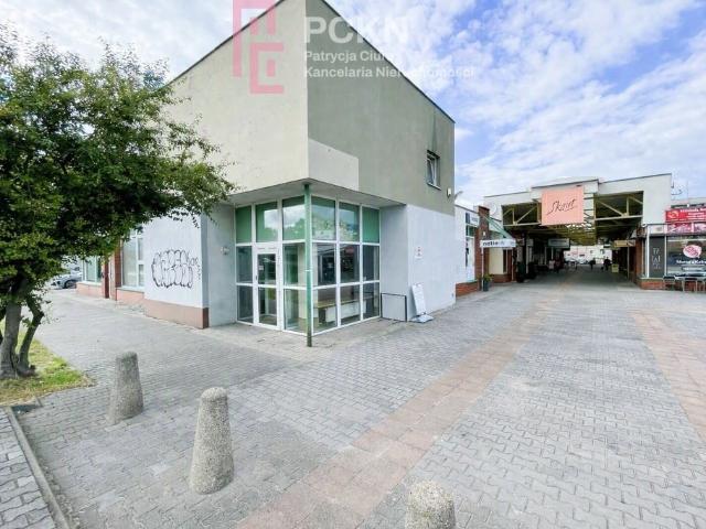 Polecam lokal użytkowy 80,75 m² w Opolu z dużymi witrynami