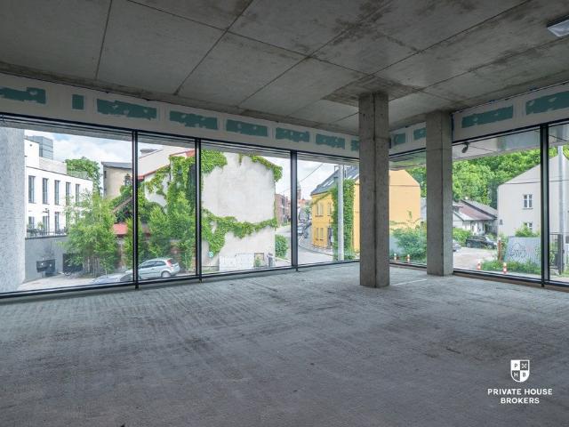 Polecam lokal usługowy 183 m² w Krakowie Podgórzu