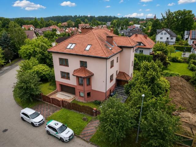 Polecam przestronny dom 612 m² z 13 pokojami w Olsztynie