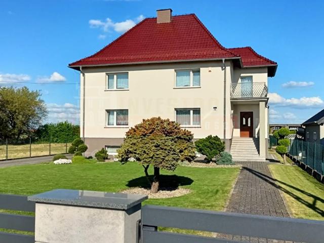 Polecam przestronny dom 194 m² z ogrodem 1460 m² w Boguszycach