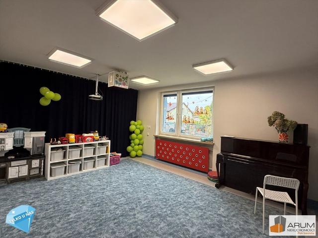 Polecam przestronny dom 200 m² z ogrodem w Częstochowie