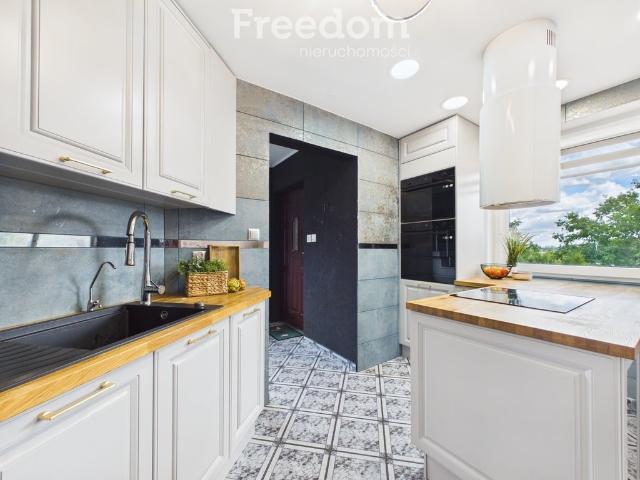 Polecam przestronny dom 200 m² z tarasem i 3 pokojami w Więckowym